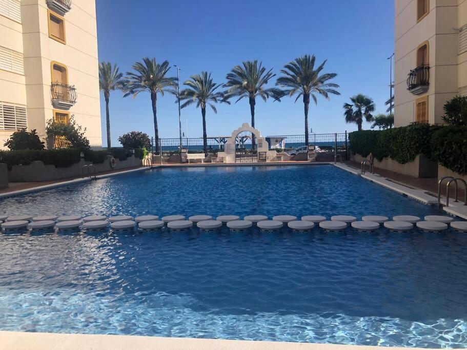 Cal Salmare Seafront Apartment With Rooftop Terrace And Pool Calafell Exteriör bild